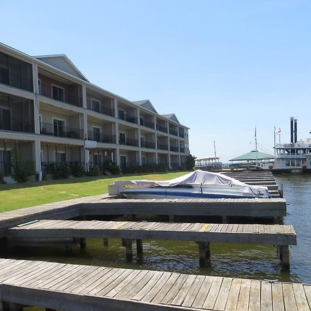 Sunset Harbor Resort Willis Bagian luar foto